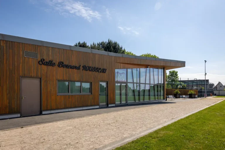 Devanture Salle Bernard Rousseau Le Mesnil-Amelot